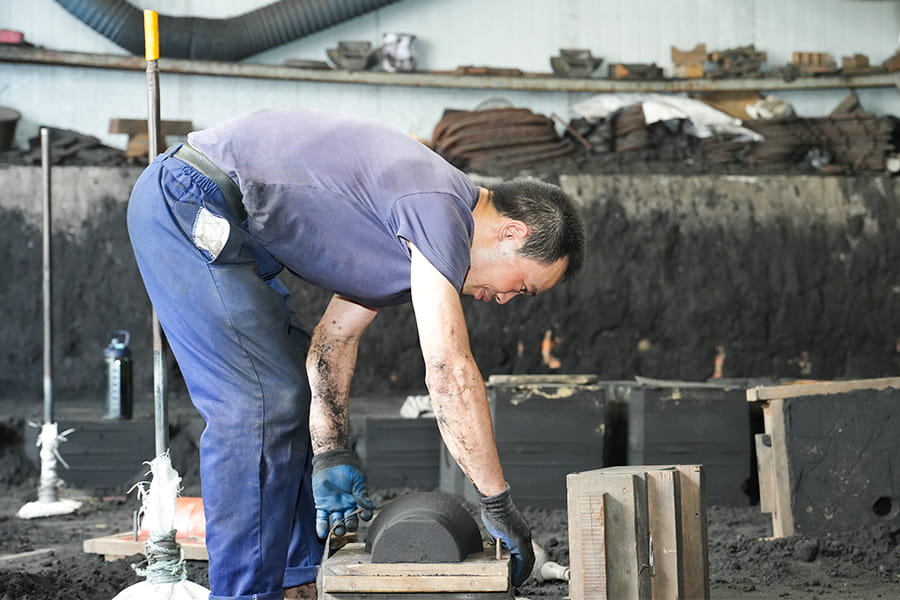 Produksi pemodelan tangan